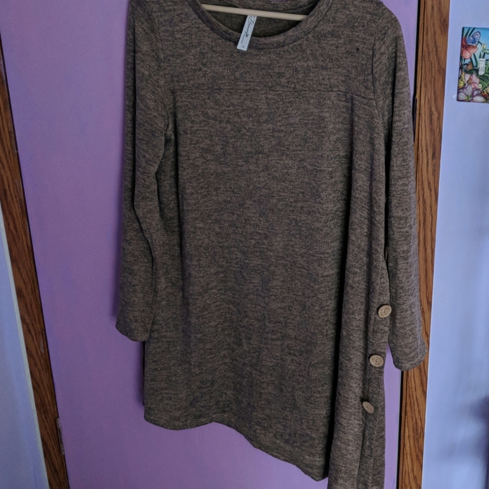Women's sweater